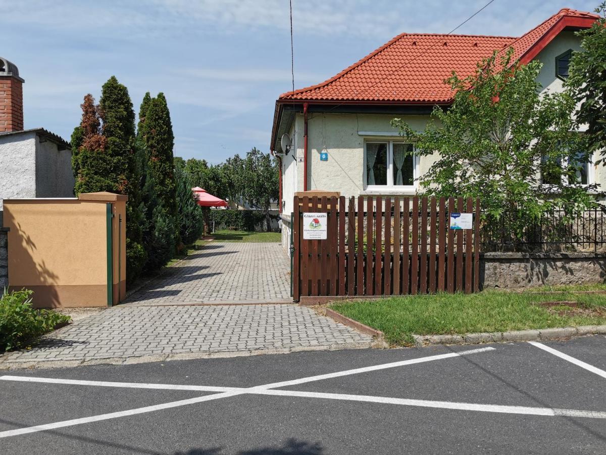 Glázer-Szálló Tapolca Exterior foto